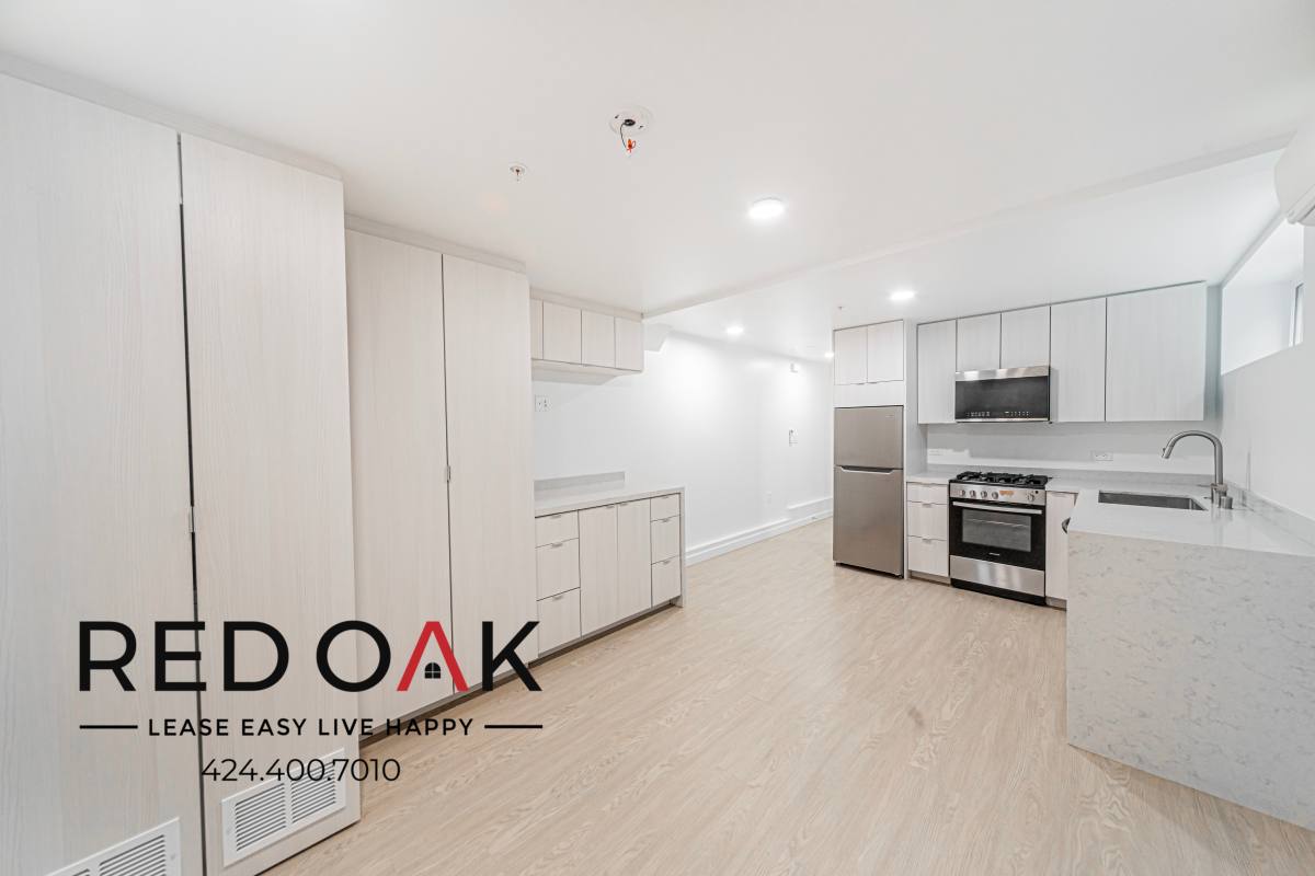 Condo for rent at 847 S Sherbourne Dr #13, Los Angeles, CA 90035