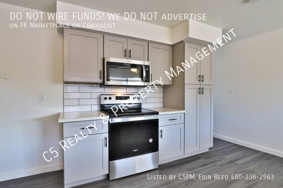 House for rent at 3929 W El Caminito Dr, Phoenix, AZ 85051