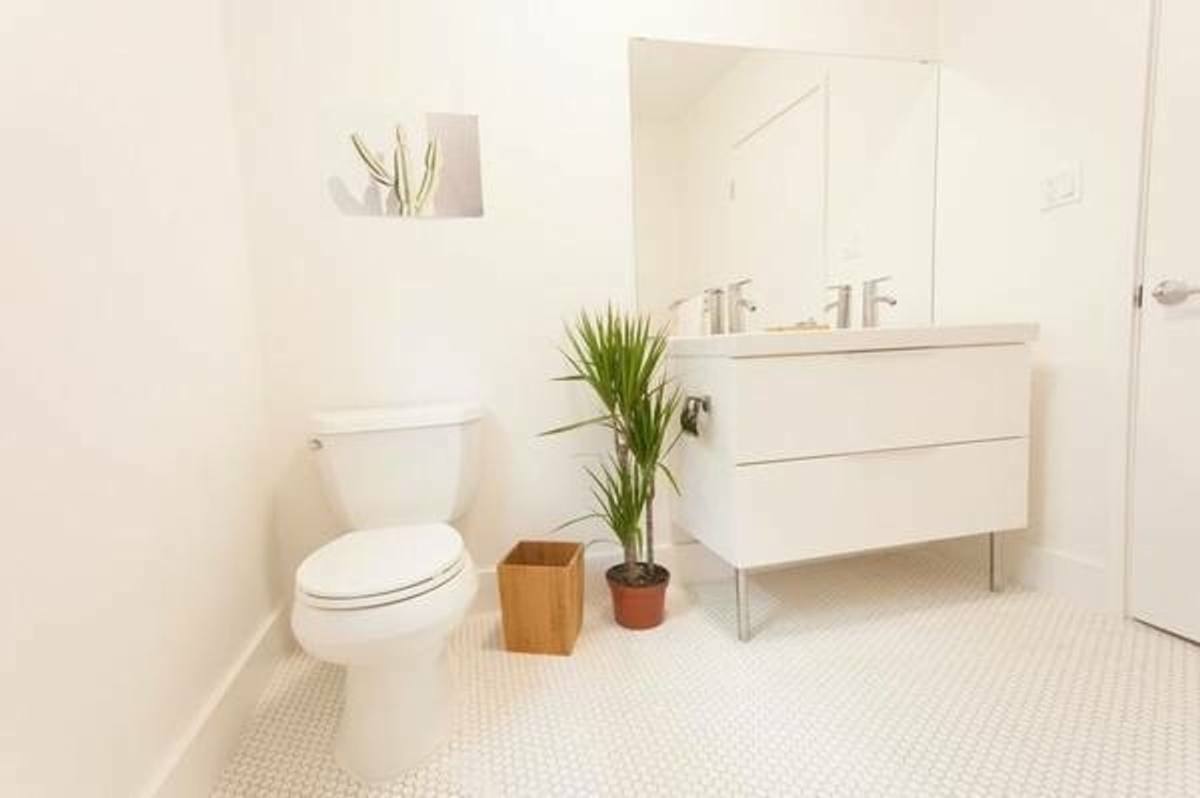 Apartment for rent at 3100 W London St, Los Angeles, CA 90026