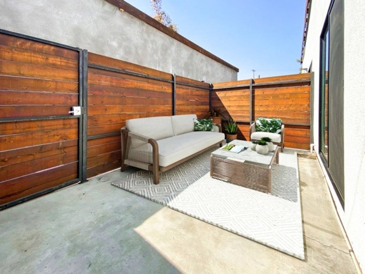 Apartment for rent at 3100 W London St, Los Angeles, CA 90026