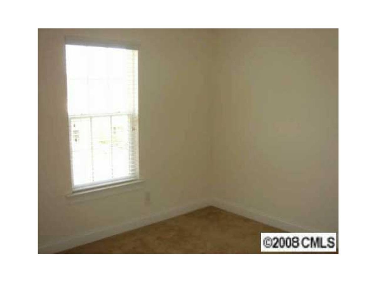 House for rent at 16514 Ambassador Park Dr, Huntersville, NC 28078