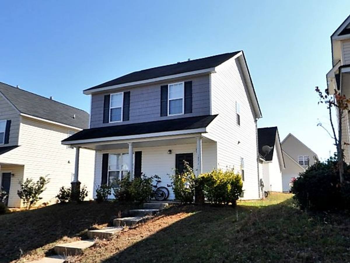 House for rent at 16514 Ambassador Park Dr, Huntersville, NC 28078
