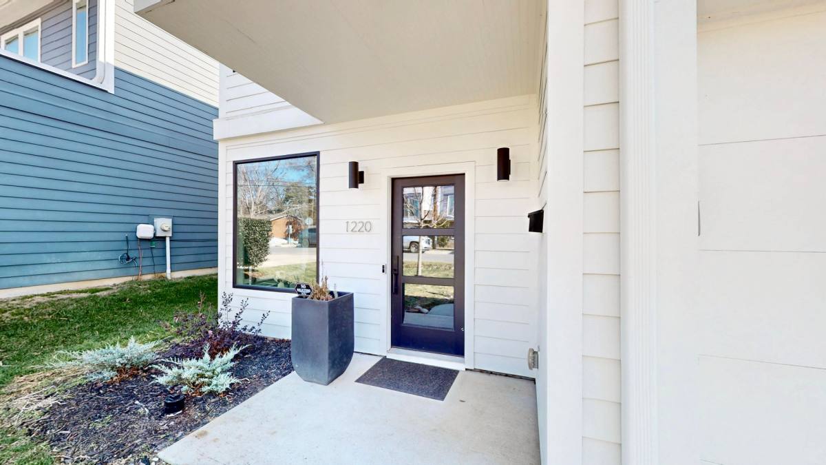 House for rent at 1220 Lomax Ave, Charlotte, NC 28211