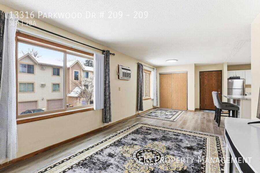Apartment for rent at 13316 Parkwood Dr #209, Burnsville, MN 55337