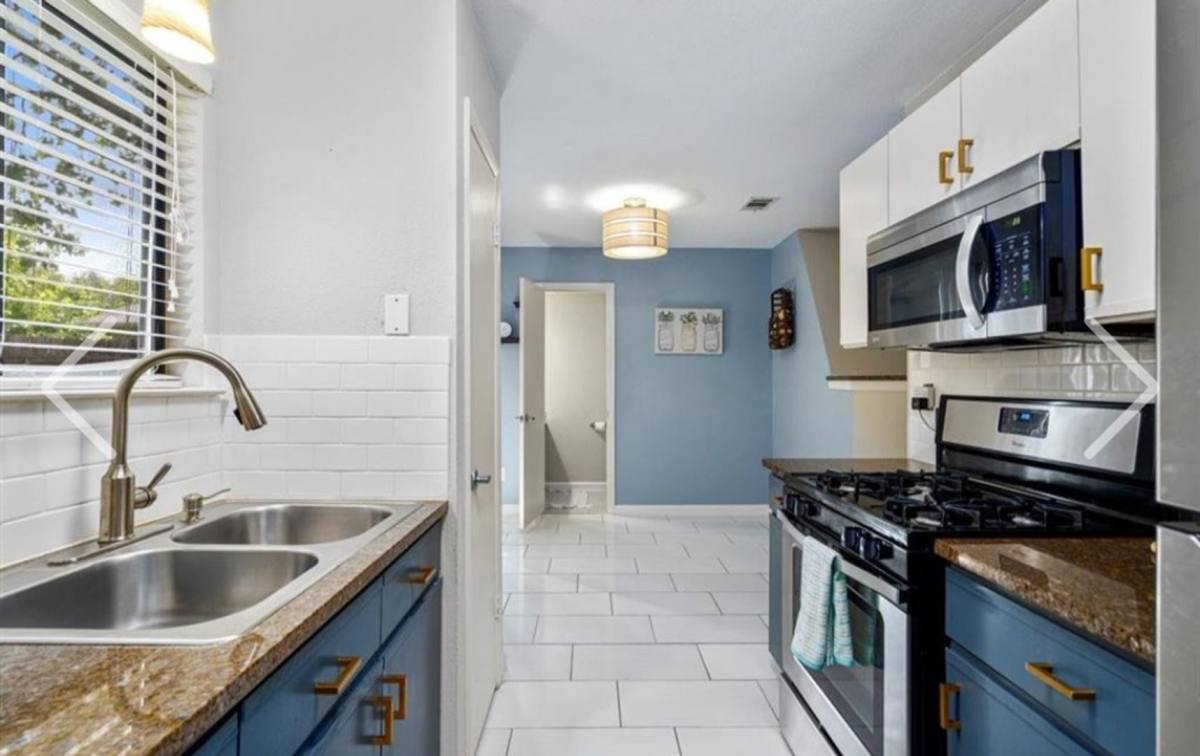 Townhouse for rent at 1009 Markham Lane, Austin, TX 78753