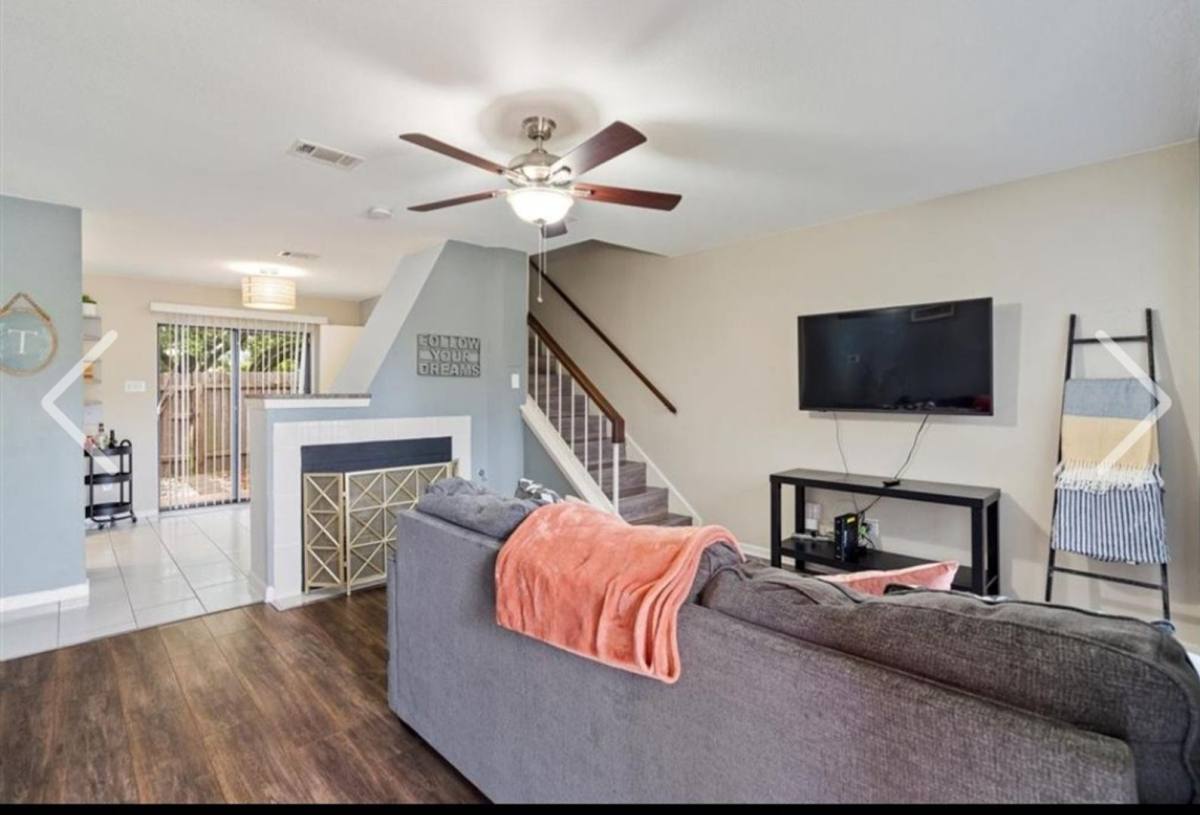 Townhouse for rent at 1009 Markham Lane, Austin, TX 78753
