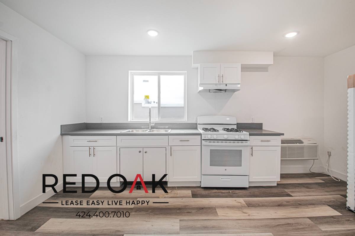 Condo for rent at 2837 San Marino St #301, Los Angeles, CA 90006