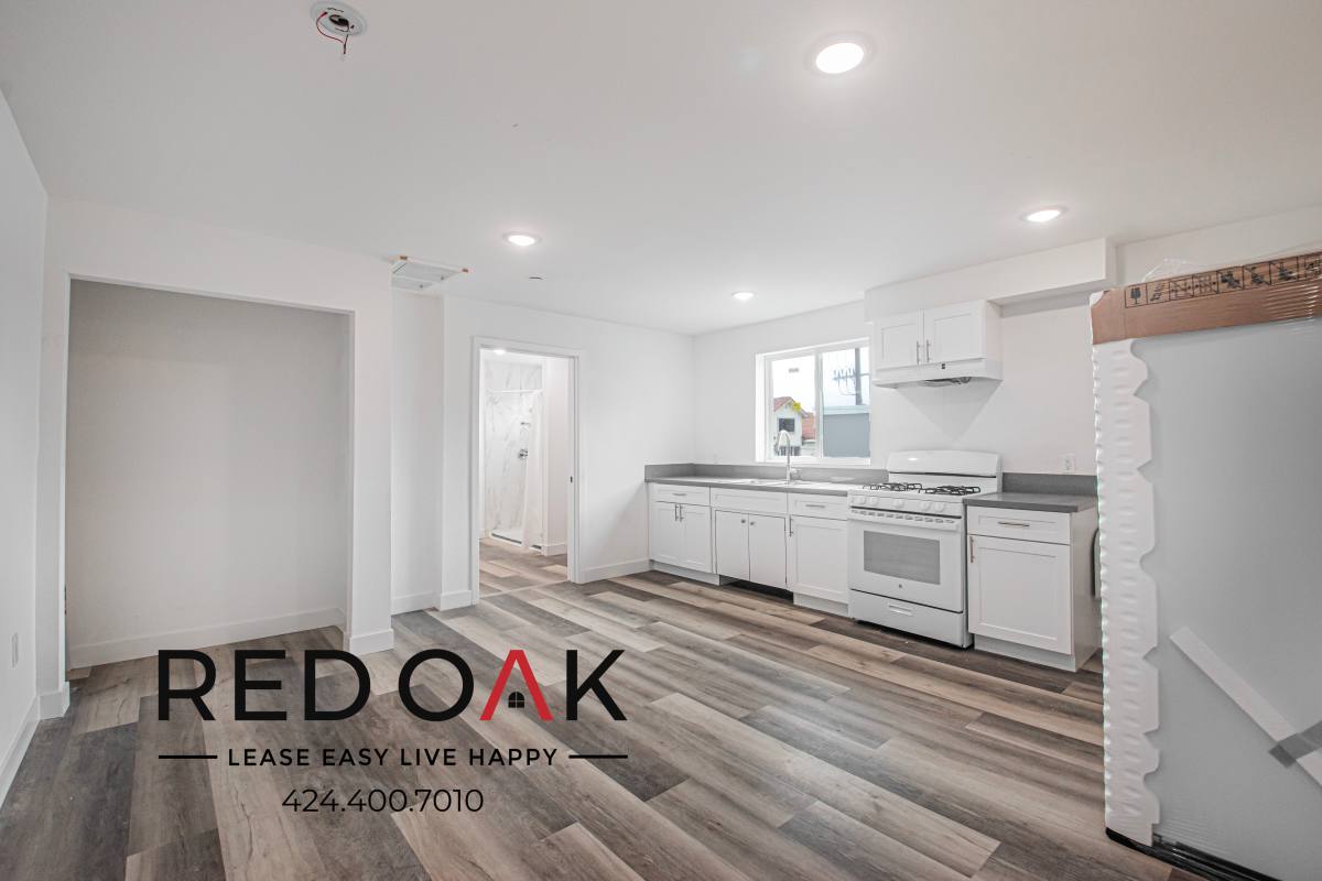 Condo for rent at 2837 San Marino St #301, Los Angeles, CA 90006