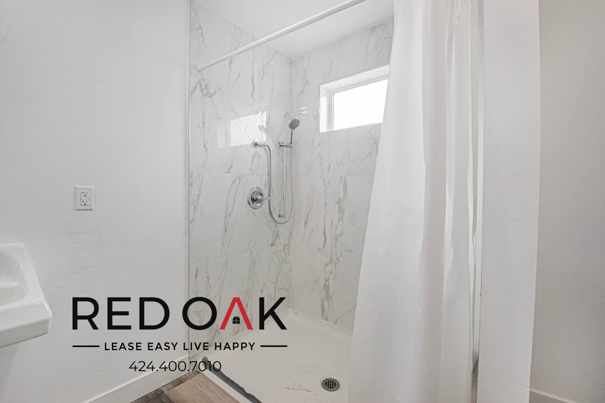 Condo for rent at 2837 San Marino St #301, Los Angeles, CA 90006
