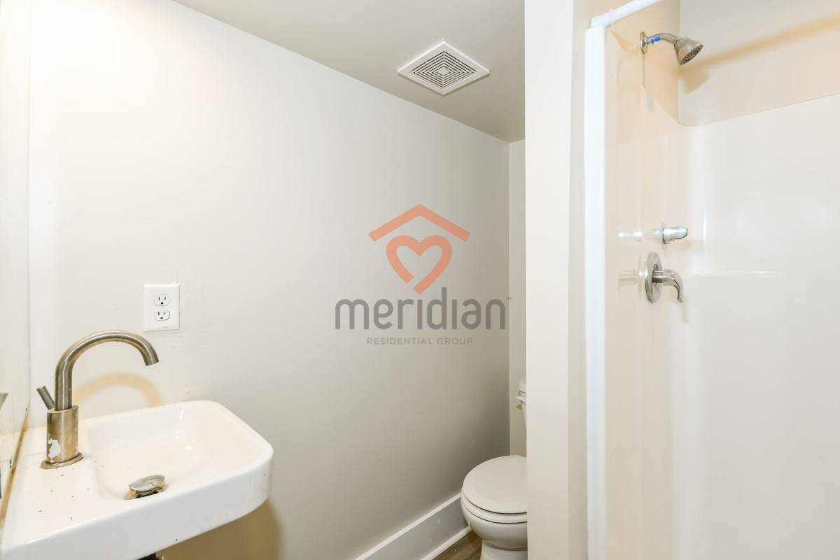 Apartment for rent at 58 America St, Charleston, SC 29403