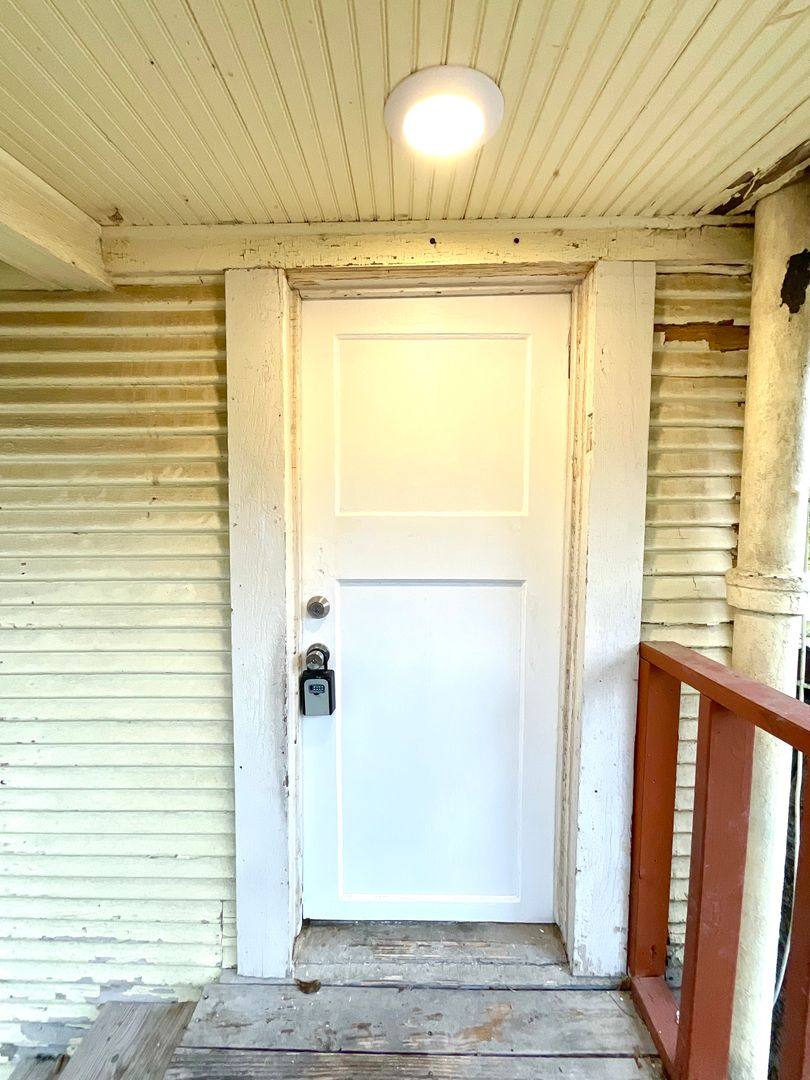 Apartment for rent at 810 W Magnolia Ave, San Antonio, TX 78212