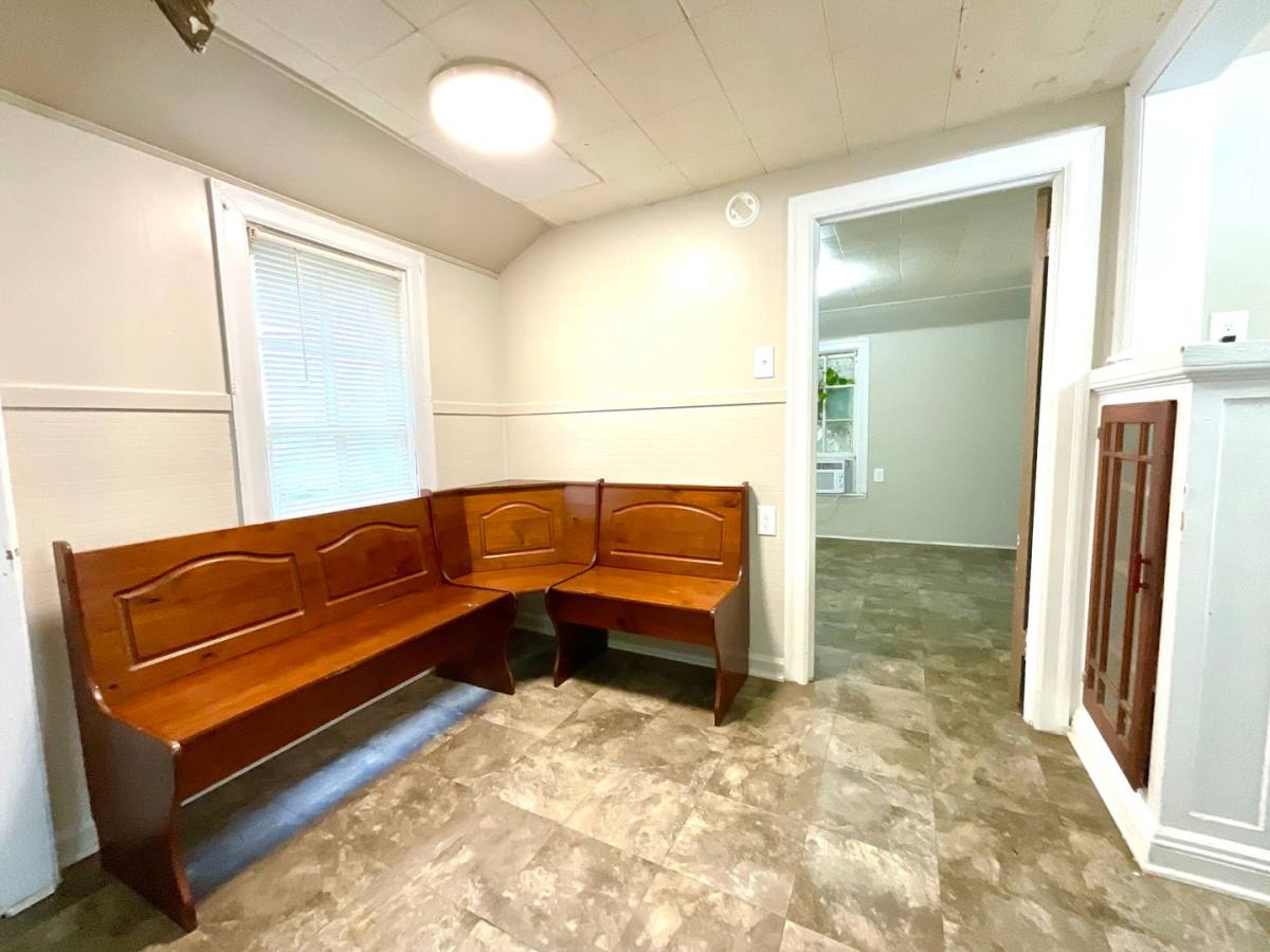 Apartment for rent at 810 W Magnolia Ave, San Antonio, TX 78212