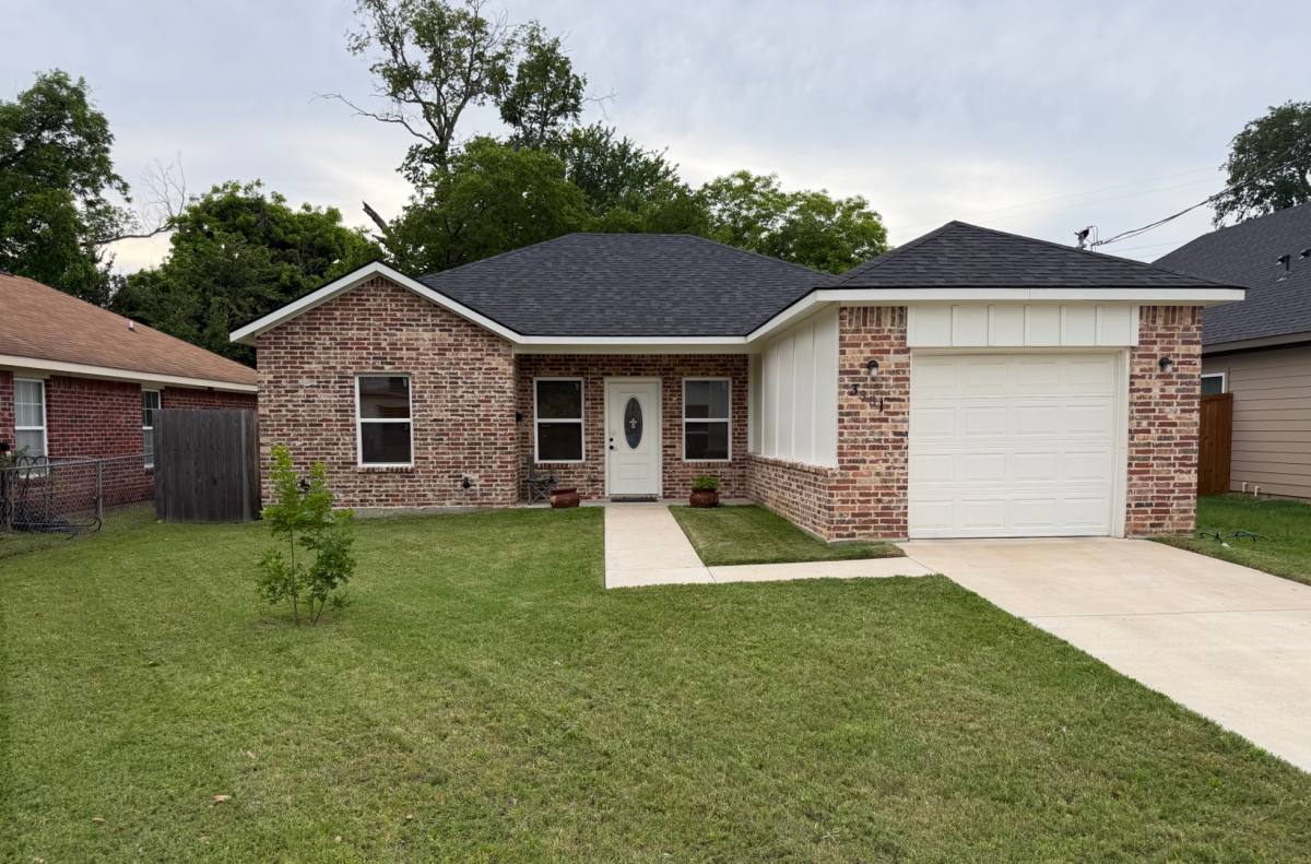 House for rent at 3331 Spring Ave, Dallas, TX 75215