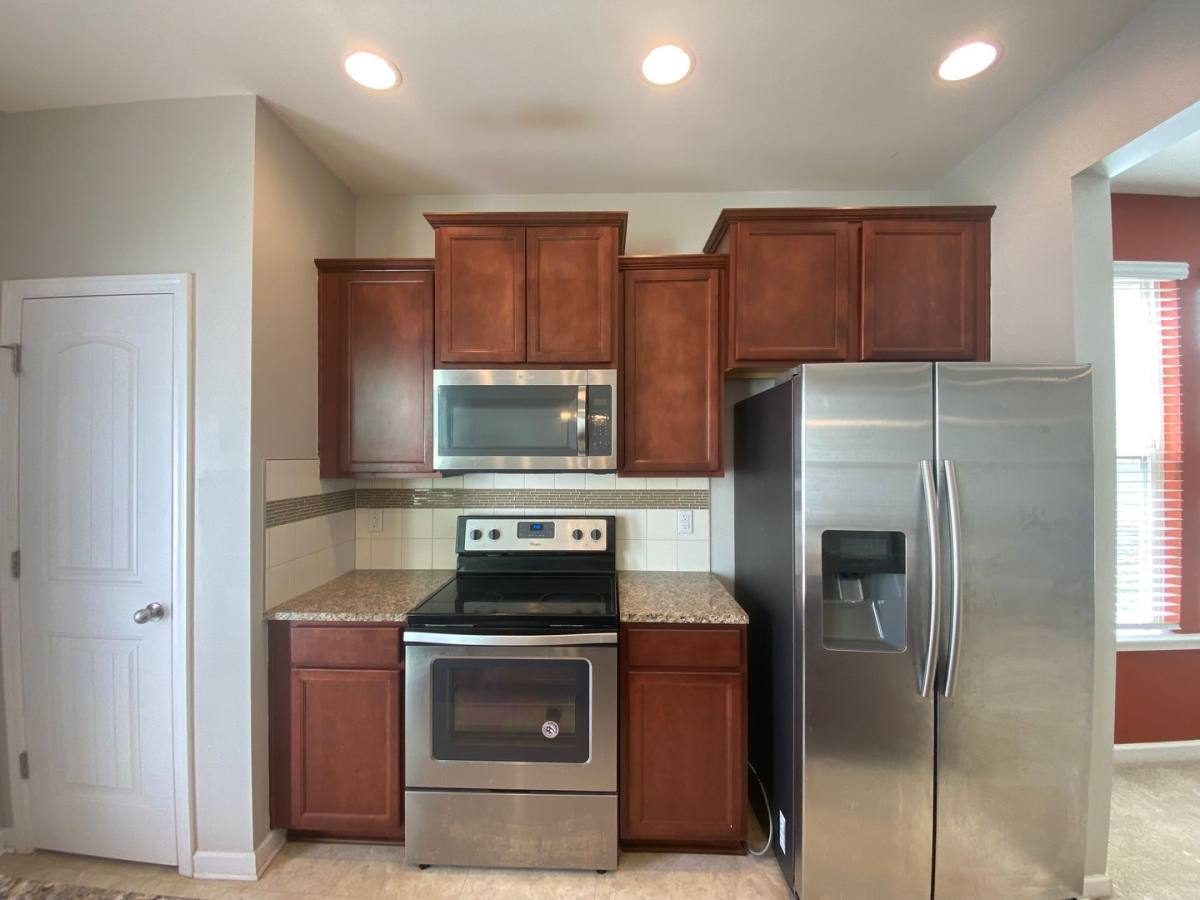 Townhouse for rent at 35 S Grey Abbey Dr, Clayton, NC 27527