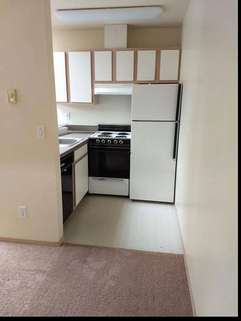 Apartment for rent at 1571 H St, Bellingham, WA 98225