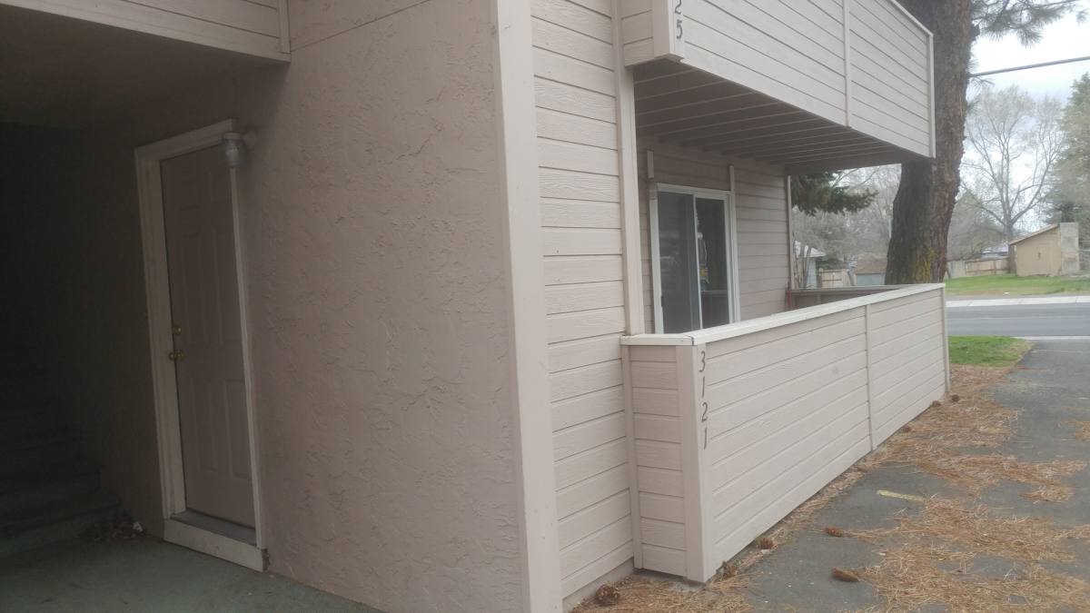 Apartment for rent at 3121 Madison St, Klamath Falls, OR 97603