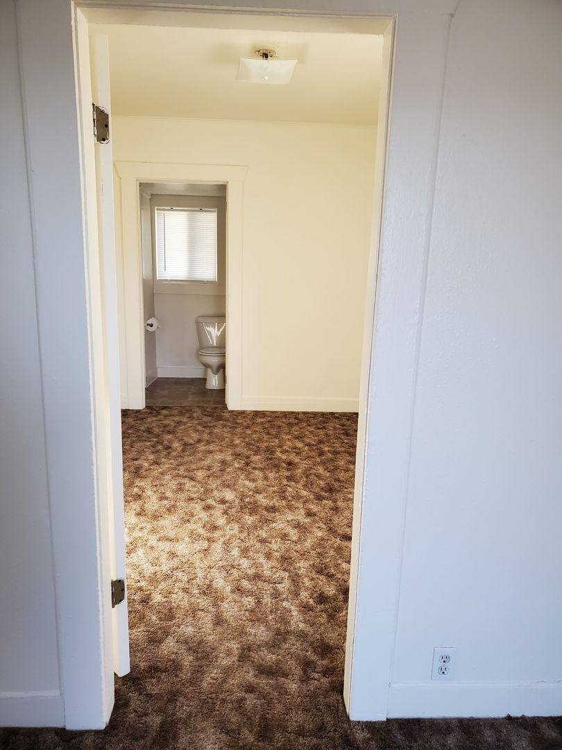 House for rent at 426 Richmond St, Klamath Falls, OR 97601
