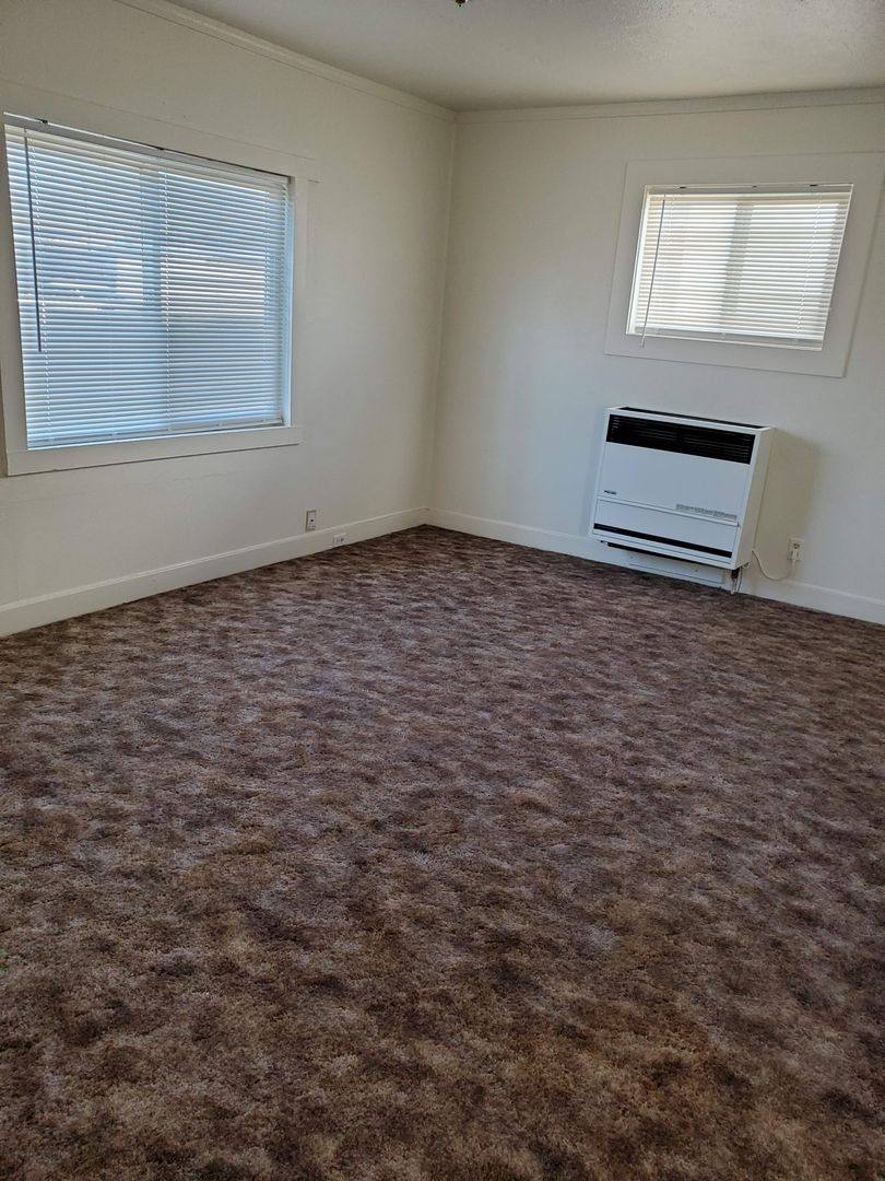 House for rent at 426 Richmond St, Klamath Falls, OR 97601