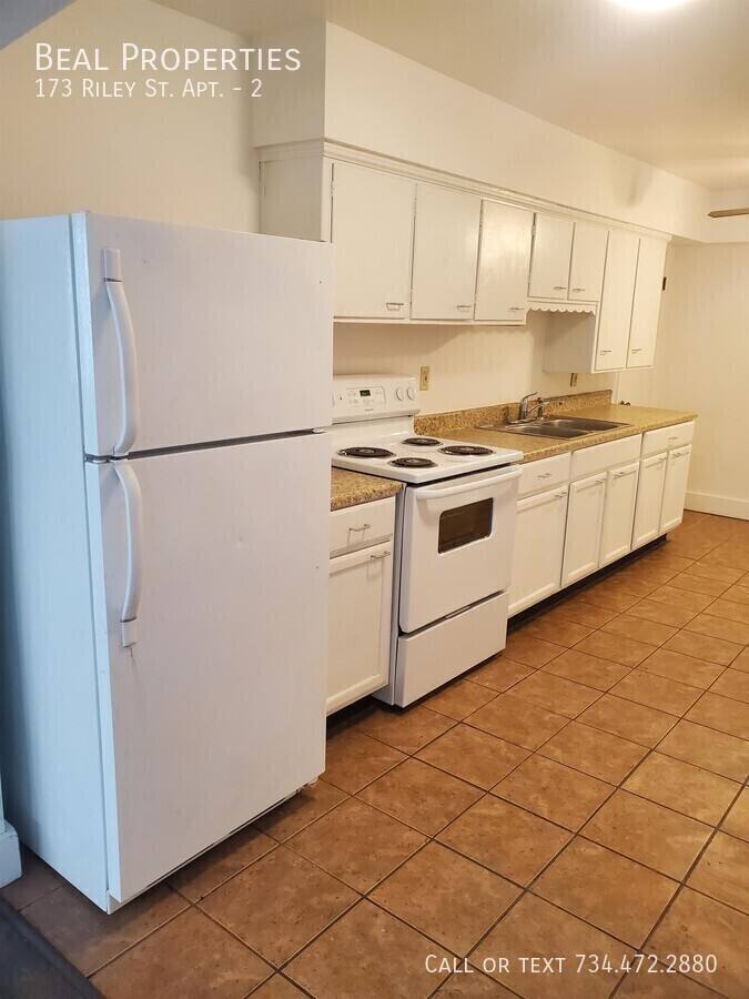 Apartment for rent at 173 Riley St #2, Dundee, MI 48131