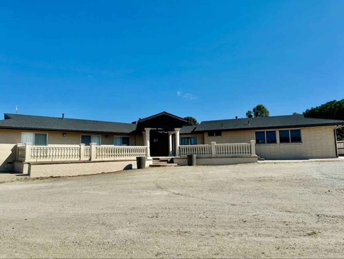 House for rent at 445 Crestmont Dr, San Luis Obispo, CA 93401
