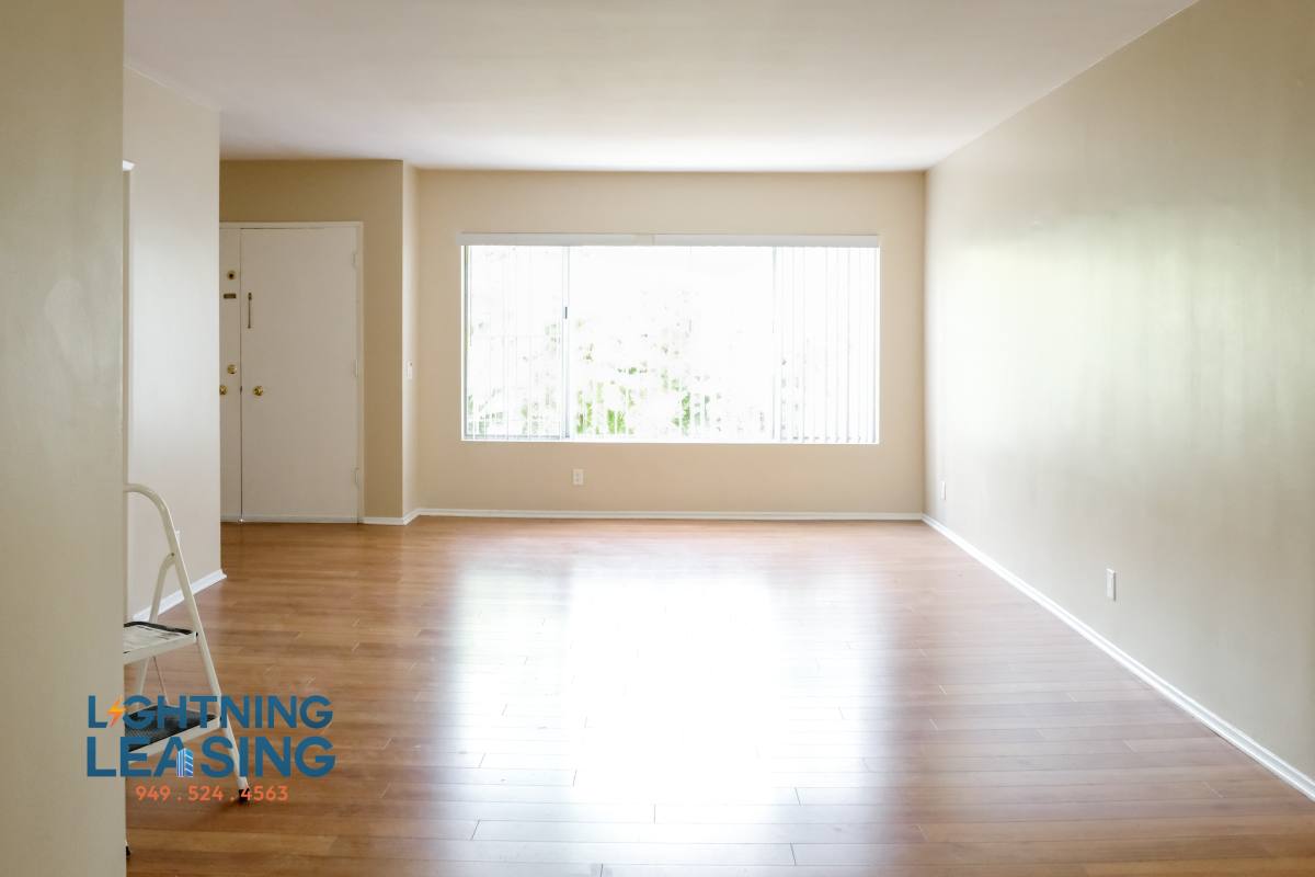 Apartment for rent at 1517 S Sherbourne Dr #3, Los Angeles, CA 90035