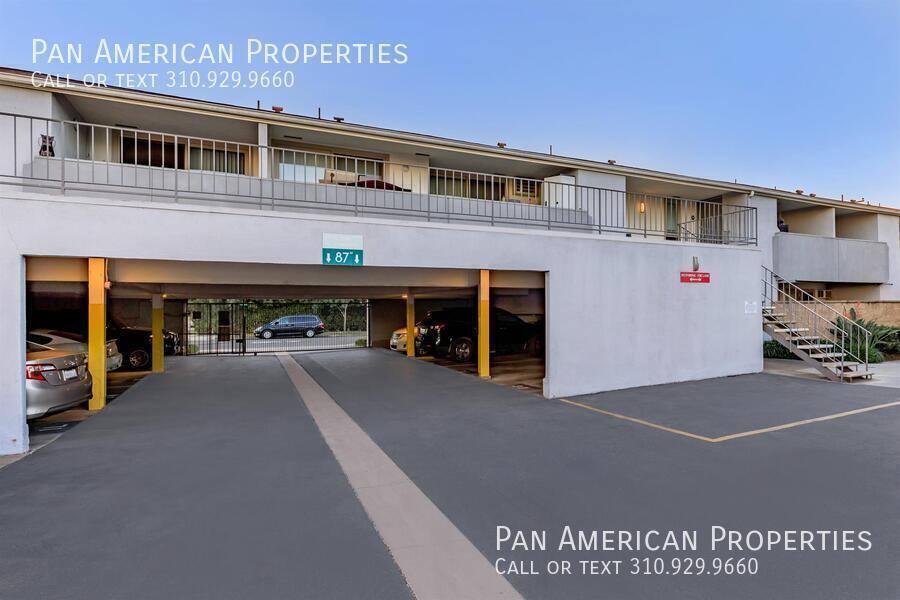 Apartment for rent at 11152 Wallingsford Rd #2N, Los Alamitos, CA 90720