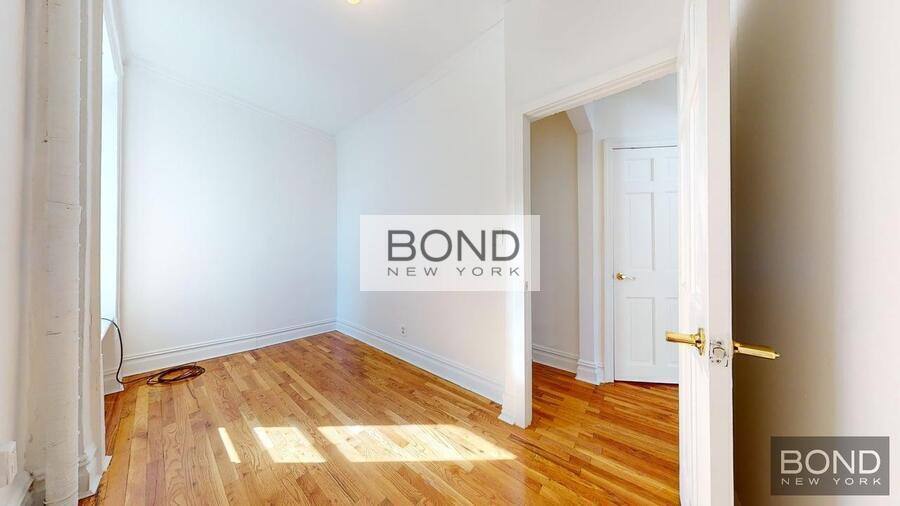 Apartment for rent at 1443 York Ave E, New York, NY 10075