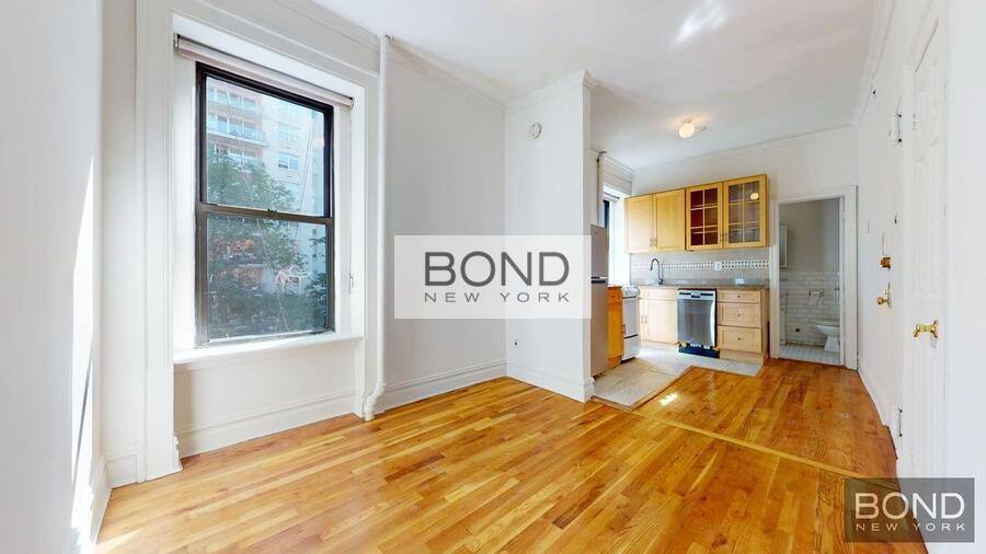 Apartment for rent at 1443 York Ave E, New York, NY 10075