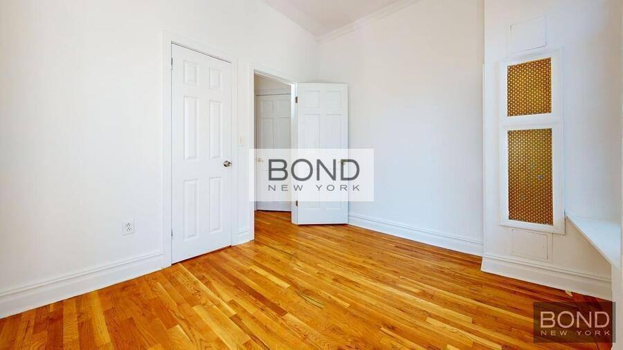 Apartment for rent at 1443 York Ave E, New York, NY 10075