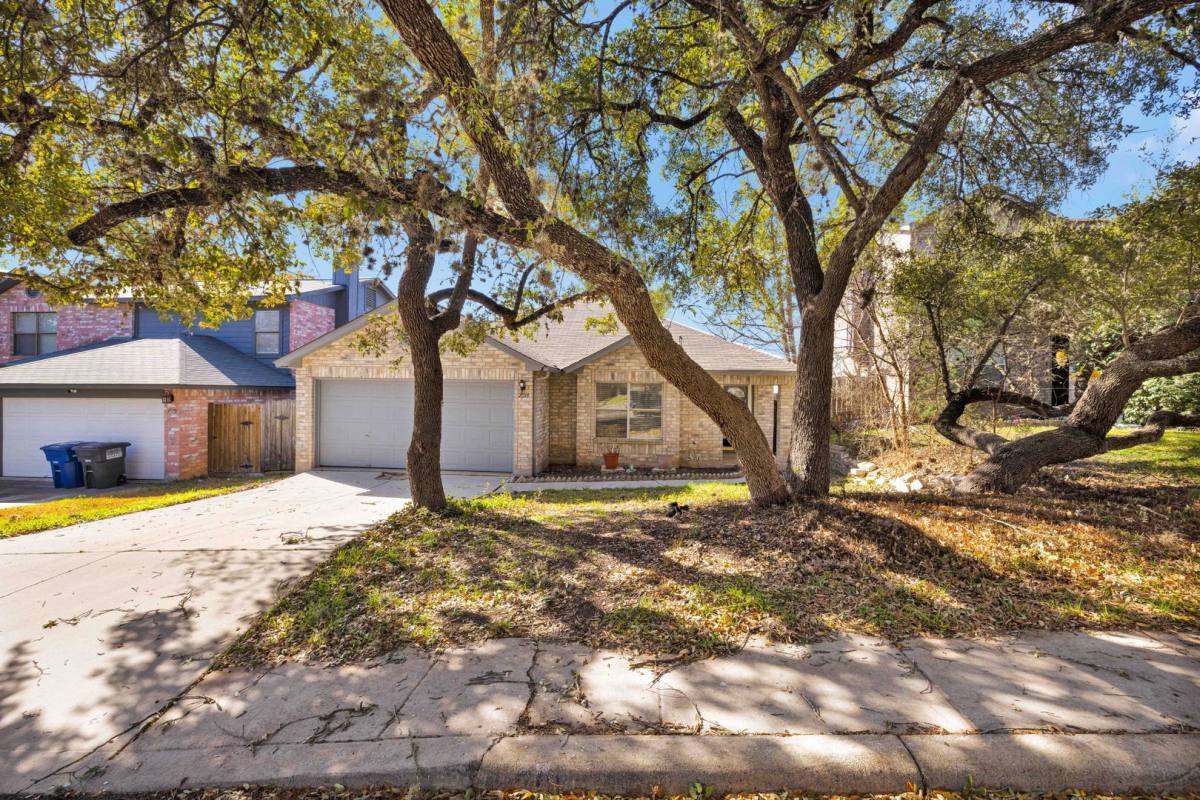 House for rent at 7011 Autumn Park, San Antonio, TX 78249