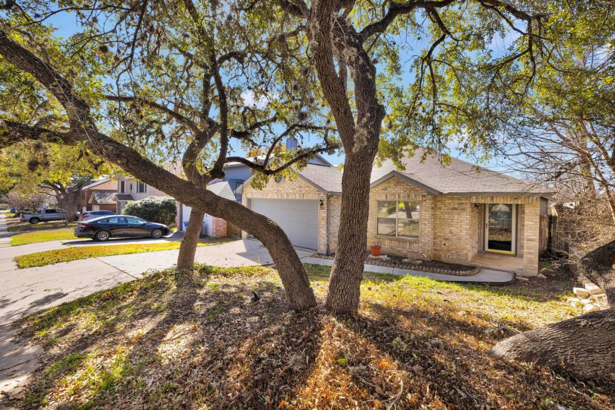 House for rent at 7011 Autumn Park, San Antonio, TX 78249