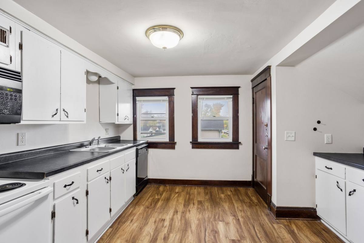 Apartment for rent at 420 Appleton St, Menasha, WI 54952