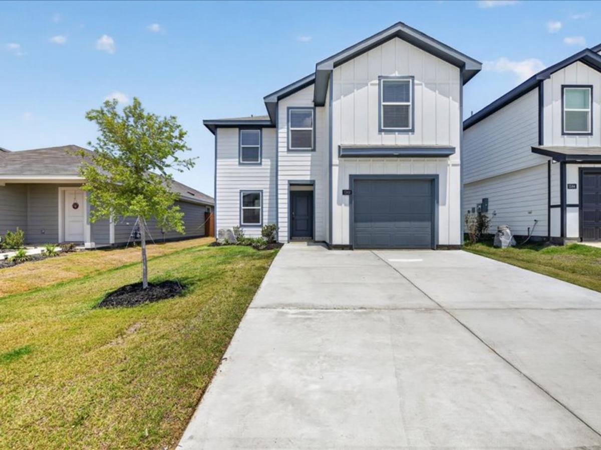 House for rent at 5568 Corduroy Rd, Krum, TX 76249