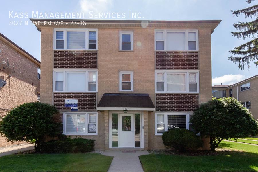 Apartment for rent at 3027 N Harlem Ave #27-1S, Chicago, IL 60634