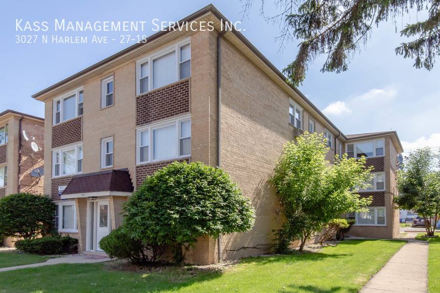 Apartment for rent at 3027 N Harlem Ave #27-1S, Chicago, IL 60634