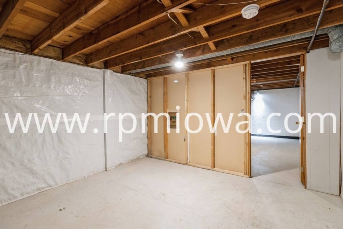 Apartment for rent at 215 NW Arlan Dr, Ankeny, IA 50023
