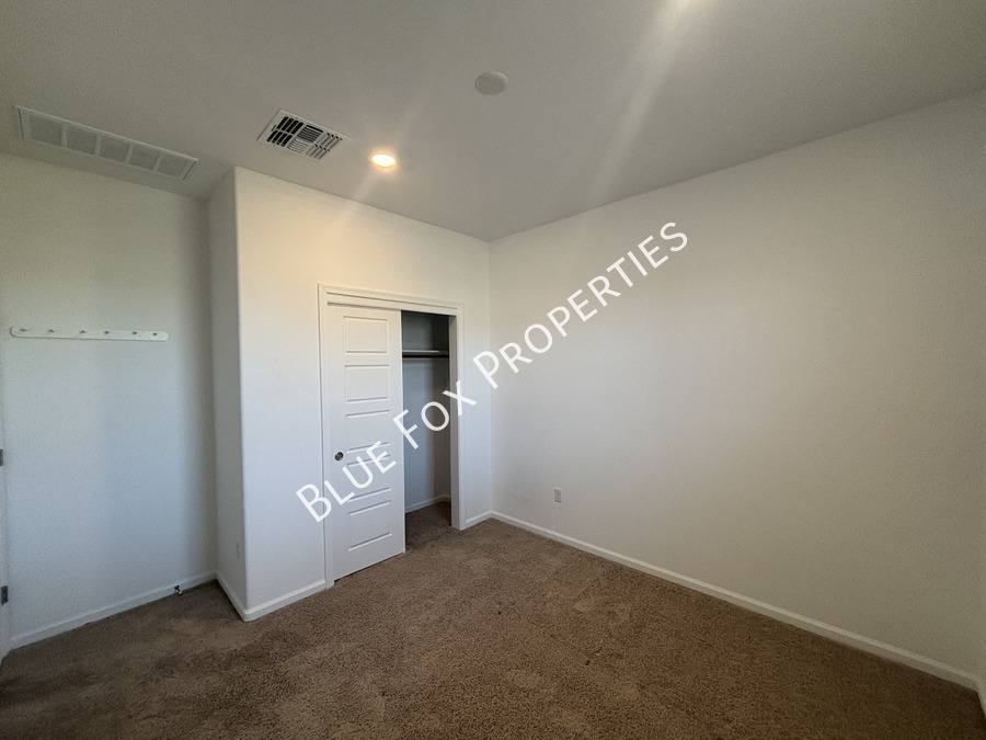 House for rent at 7095 W Jadewood Lane, Tucson, AZ 85757