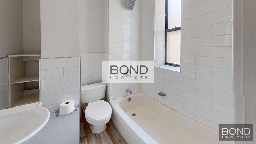 Apartment for rent at 1427 York Ave #2, New York, NY 10021