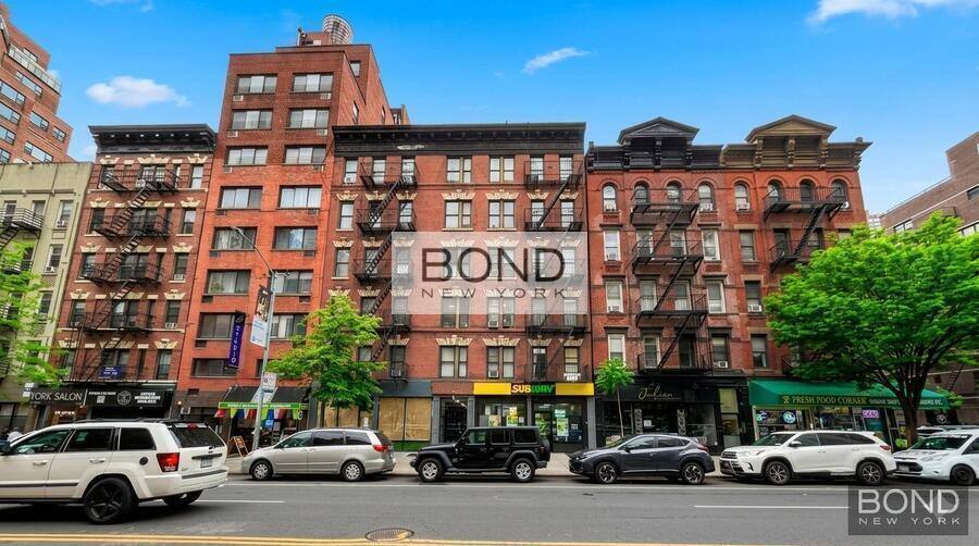 Apartment for rent at 1427 York Ave #2, New York, NY 10021