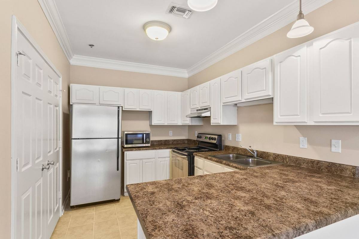 Condo for rent at 303 Helen Keller Blvd, Tuscaloosa, AL 35404
