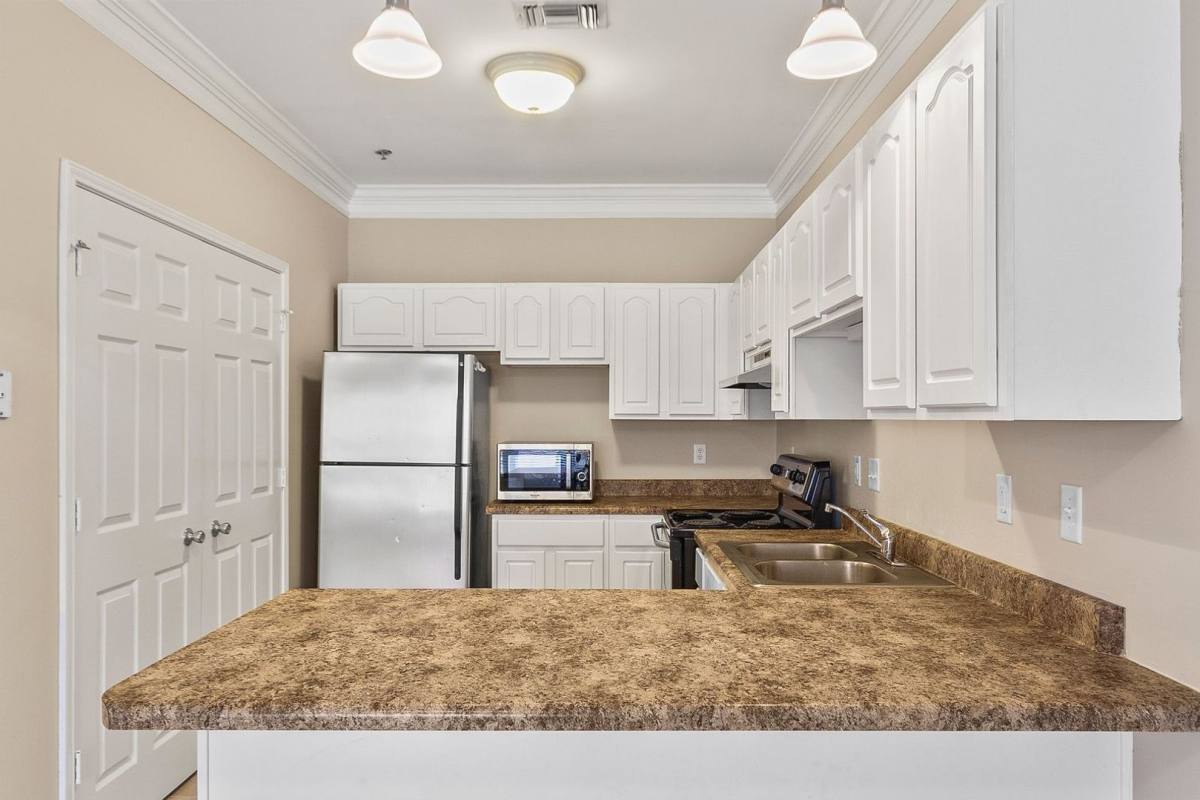 Condo for rent at 303 Helen Keller Blvd, Tuscaloosa, AL 35404