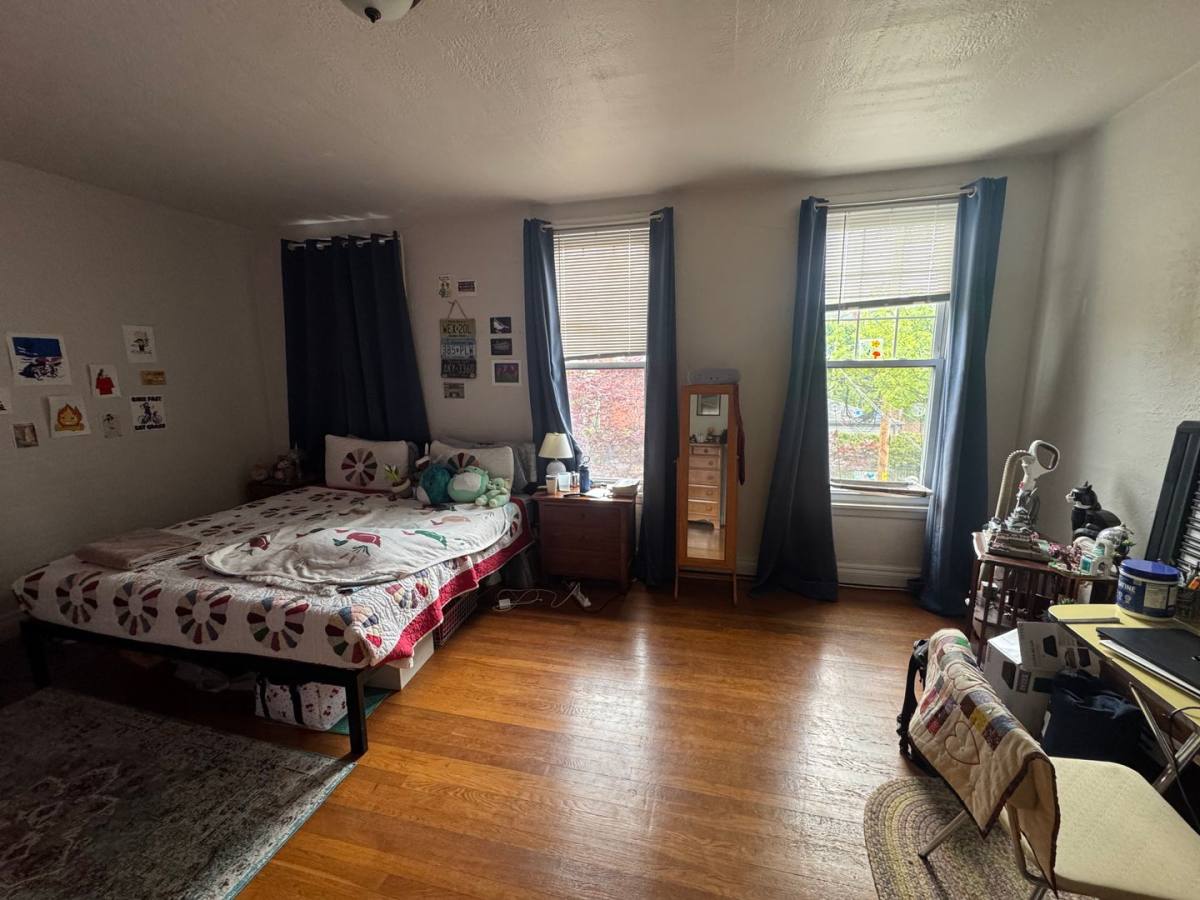 Apartment for rent at 5739 Walnut St, Pittsburgh, PA 15232