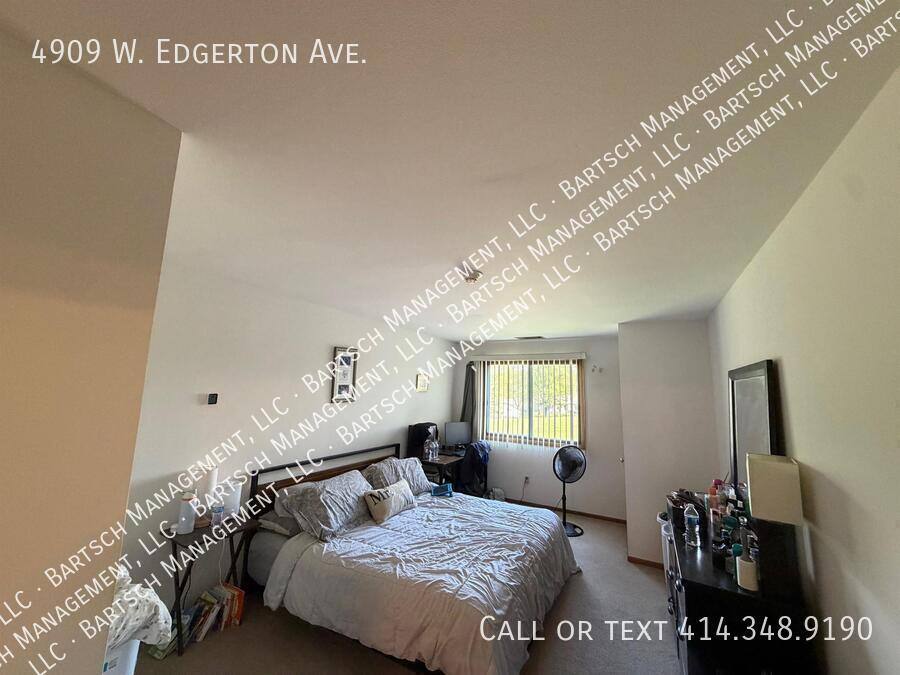 Apartment for rent at 4909 W Edgerton Ave #214, Milwaukee, WI 53220