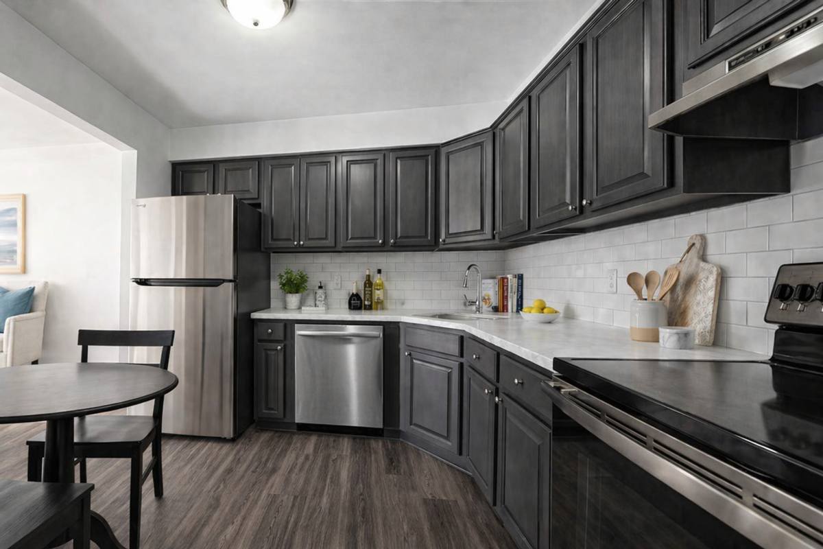 Apartment for rent at 111 W Central Blvd, Palisades Park, NJ 07650