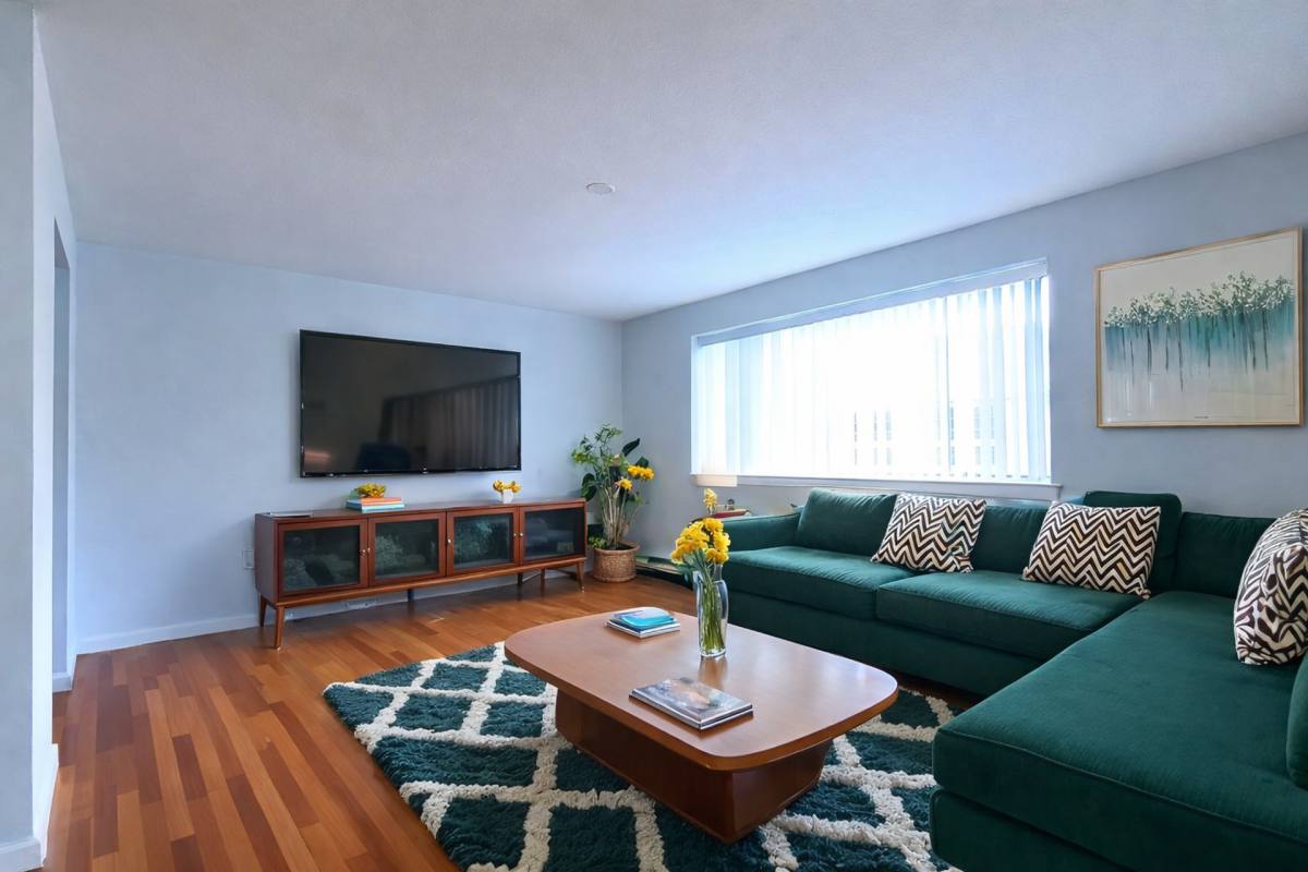 Apartment for rent at 111 W Central Blvd, Palisades Park, NJ 07650