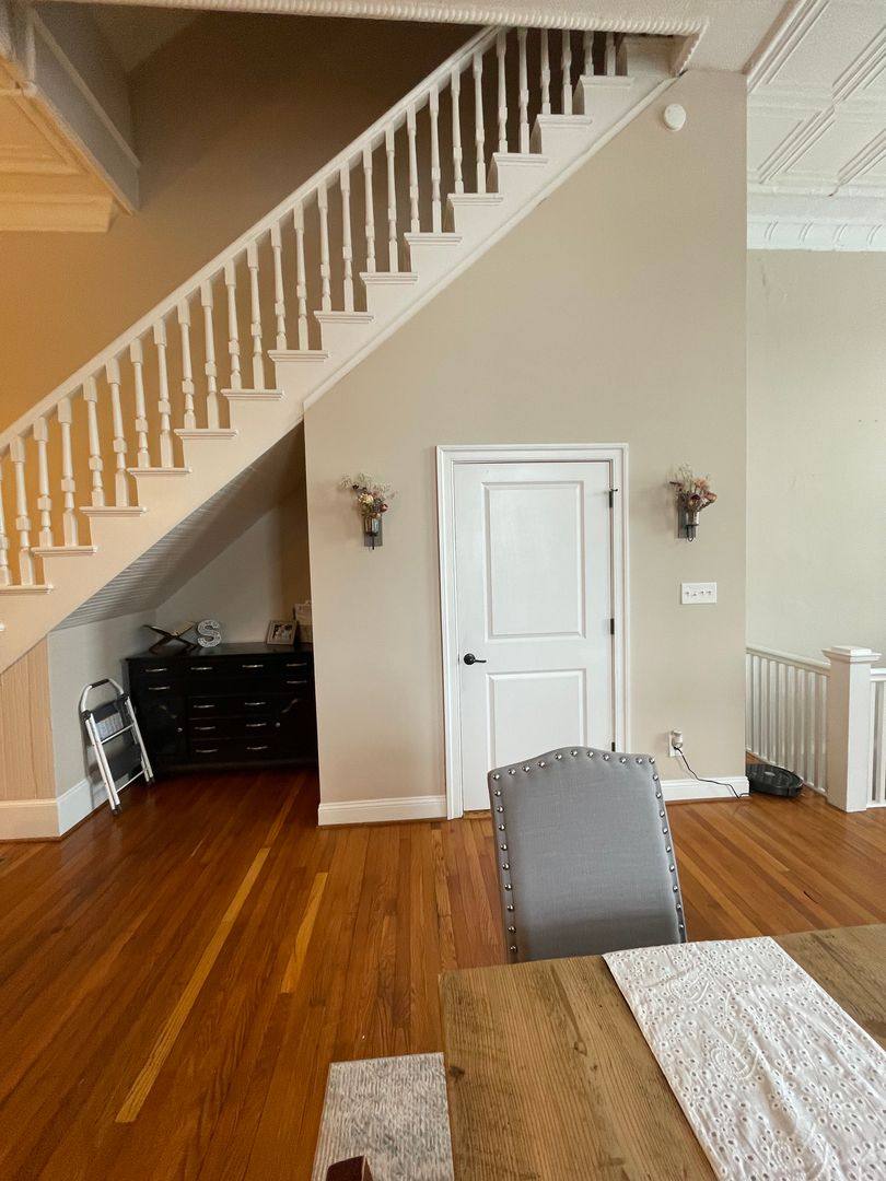 Apartment for rent at 922 Main St, Lynchburg, VA 24504