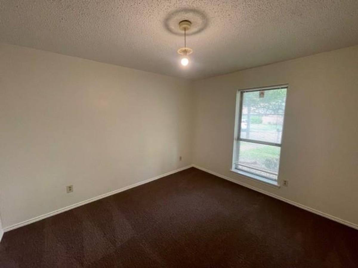 House for rent at 4808 Berridge Lane, Dallas, TX 75227
