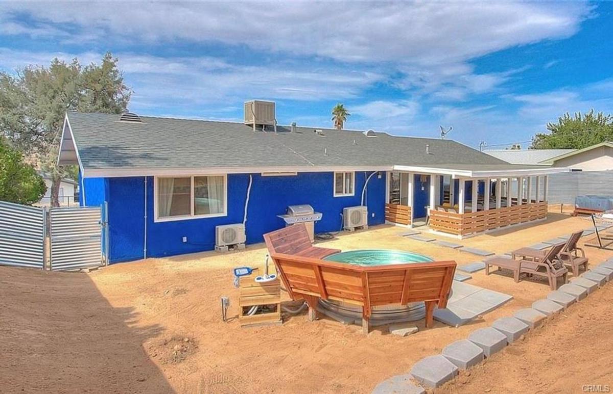 House for rent at 61627 El Cajon Dr, Joshua Tree, CA 92252