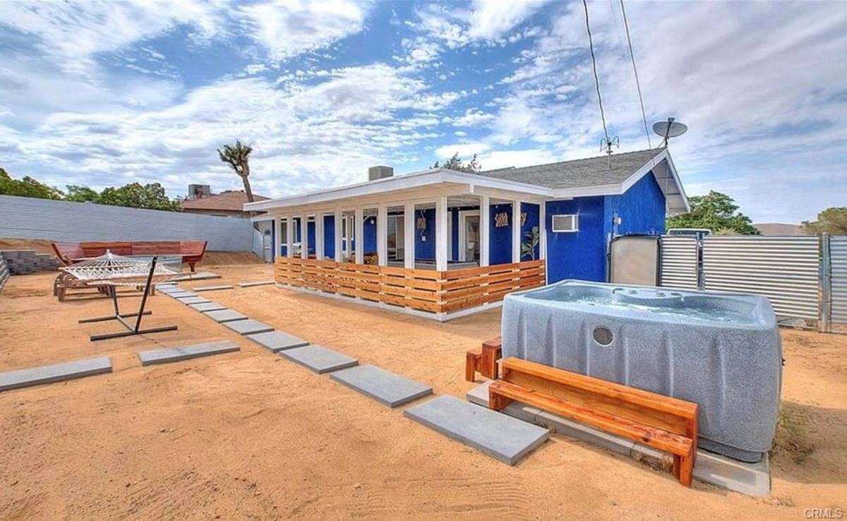 House for rent at 61627 El Cajon Dr, Joshua Tree, CA 92252