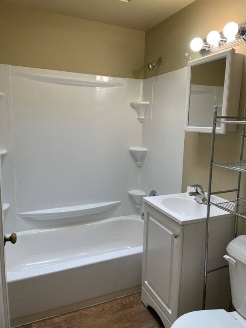 Townhouse for rent at 2335 Kensington St, Harrisburg, PA 17104